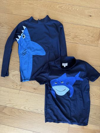 2er Set UV Shirt Kinder Grösse 6 dunkelblau Hai-Motiv