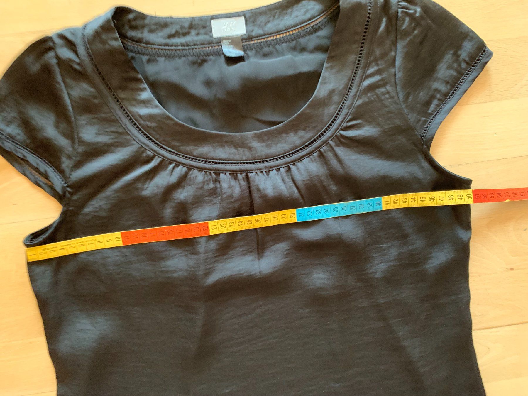 H&M Vestiti: H&M Damen Kleid, Gr. 42, Schwarz – Usato da Worb venduto da farben20zauber 3