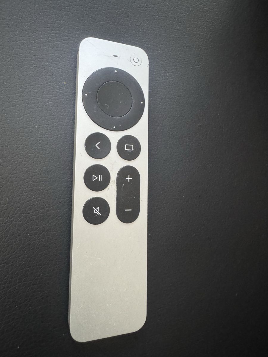 Apple Telecomandi: Télécommande Apple TV Siri Remote  – Usato da Biel/Bienne venduto da Baol1