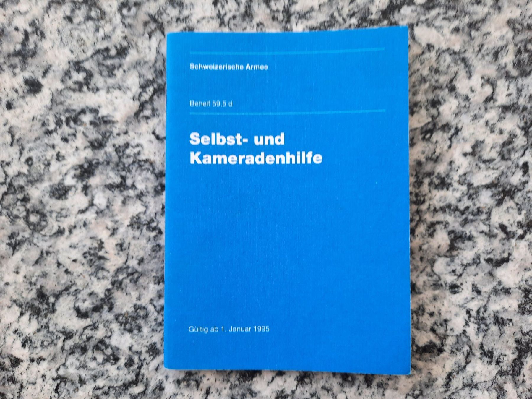 Bücher: Selbst- und Kameradenhilfe – Gebraucht aus Ruswil von Sammlergeist