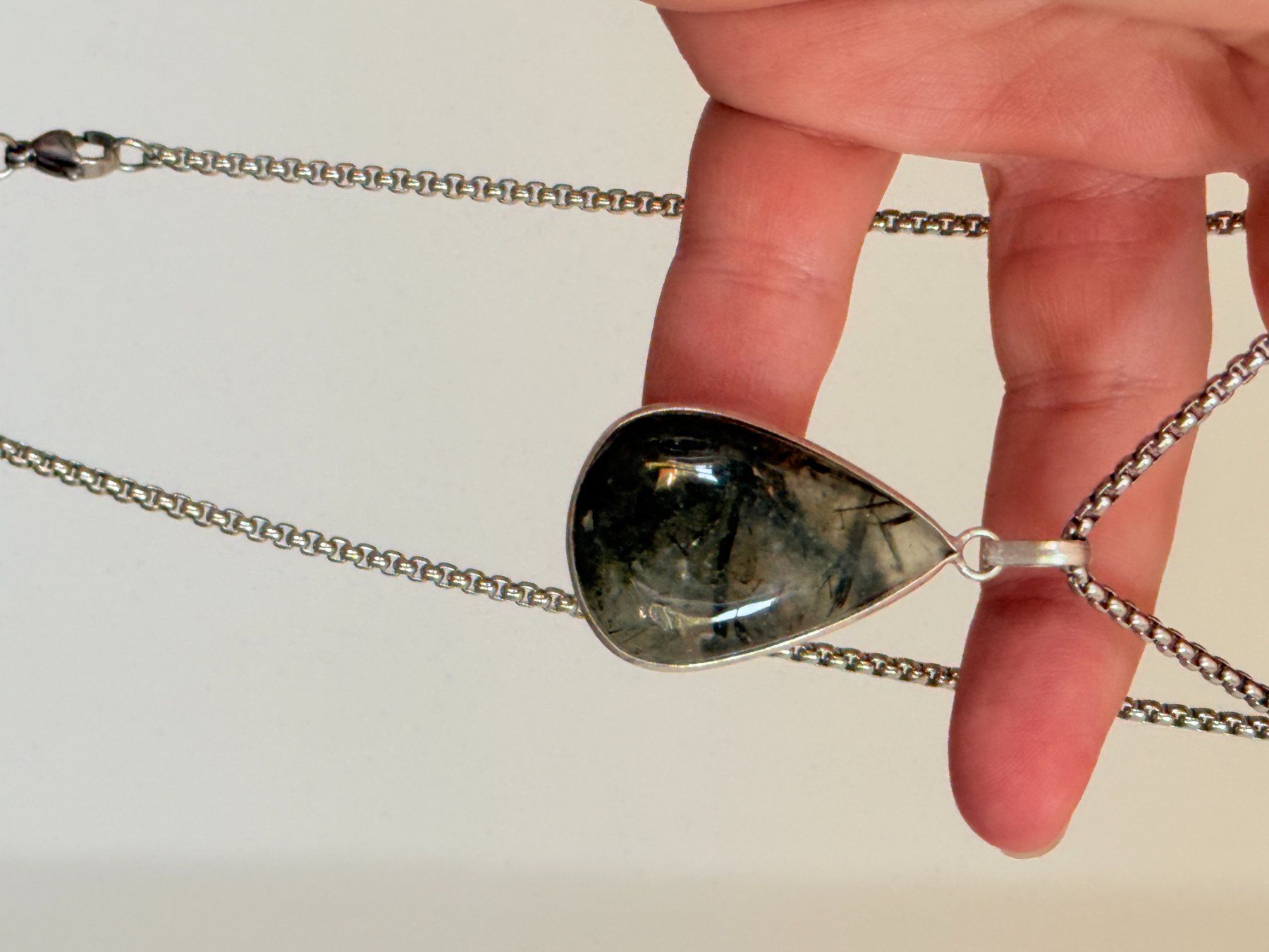 Colliers: Collier avec Labradorite – Neuf avec emballage d'origine à Genève par AWWA 1