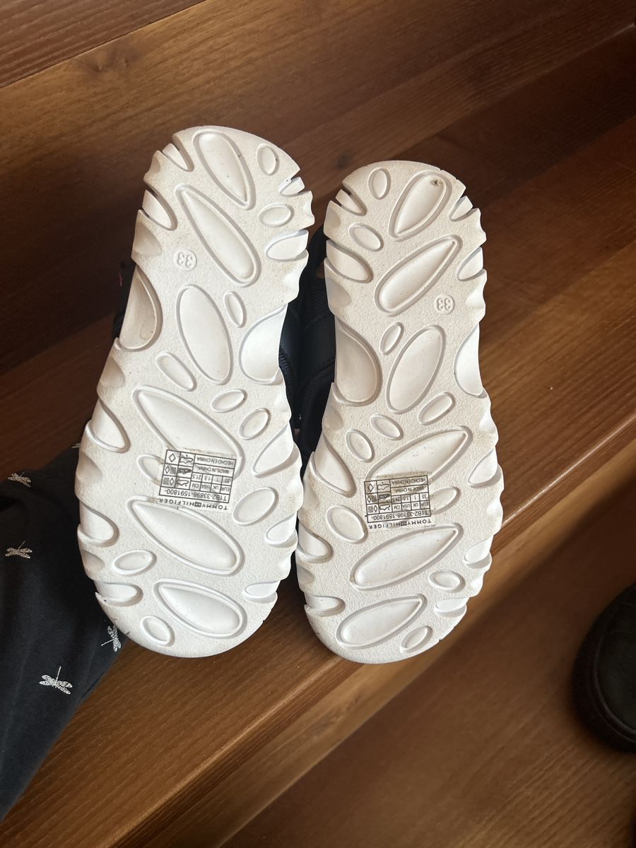 Tommy Hilfiger Scarpe per ragazzi: Hilfiger Sandaletten 33 – Nuovo (secondo la descrizione) da Maloja venduto da liv_5gzx 2