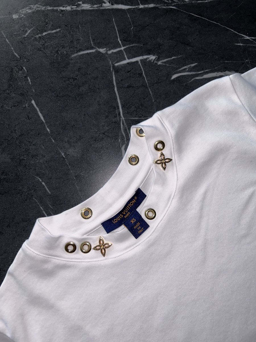 Louis Vuitton T-shirt: Louis Vuitton T-Shirt – Usato da Winterthur venduto da marlon_e