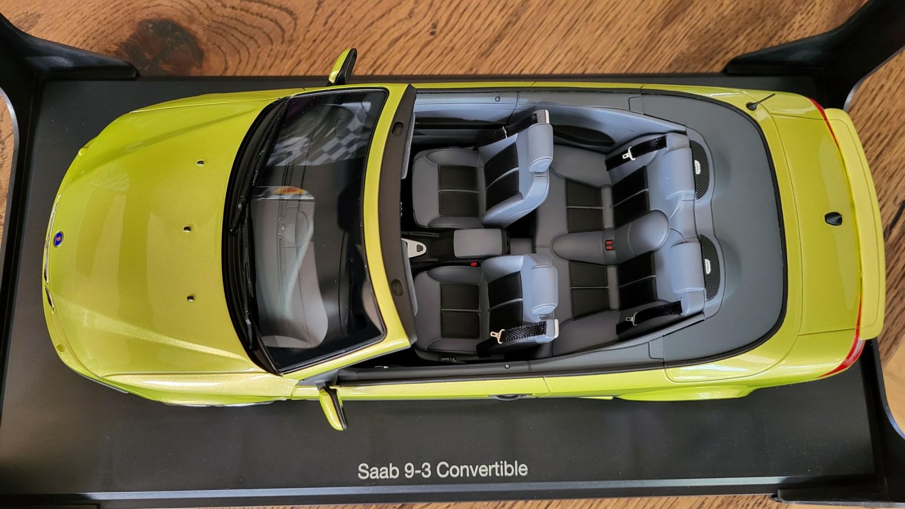 Modellini d'auto: Saab 9-3 Convertible 1:18 DNA – Usato da Rothrist venduto da Juana5 5
