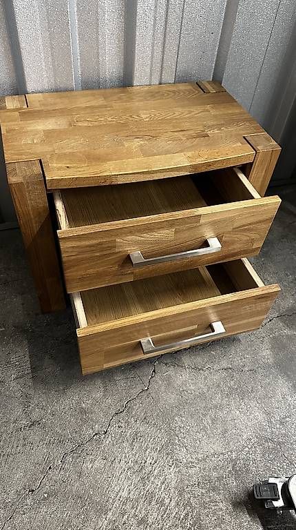 Comodini: Massivholz Nachttisch – Usato da Horgen venduto da rog_5zw5 1