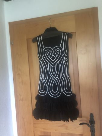 Schickes, schwarzes Kleid, Flapper, Gatsby, Charleston