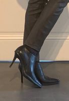 Bottines en cuir noir à talon Gucci T.36