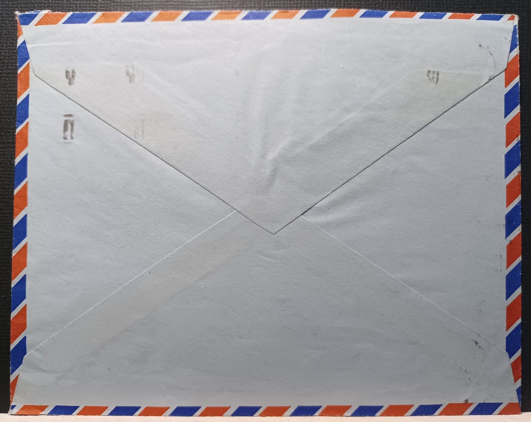 Tutti i francobolli: Briefmarken  Hongkong 1955 Luftpost – Usato da Aarau Rohr venduto da mgvw 3