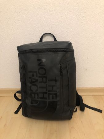 Rucksack The North Face schwarz Base Camp 19liter ab 1.- !!