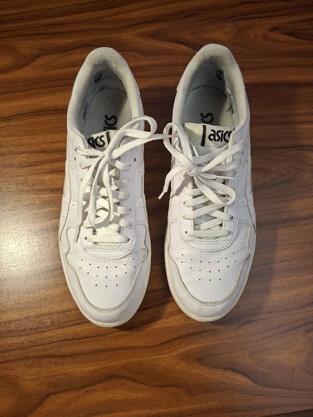 Asics Scarpe da uomo: Asics Sneaker weiss Grösse 44 – Usato da Wiesendangen venduto da laedi07