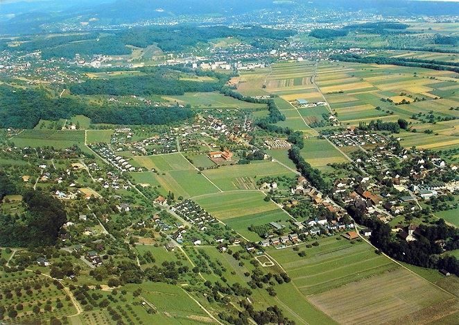 Ansichtskarten: BIEL BENKEN Flugaufnahme – Gebraucht aus Jona von philajona