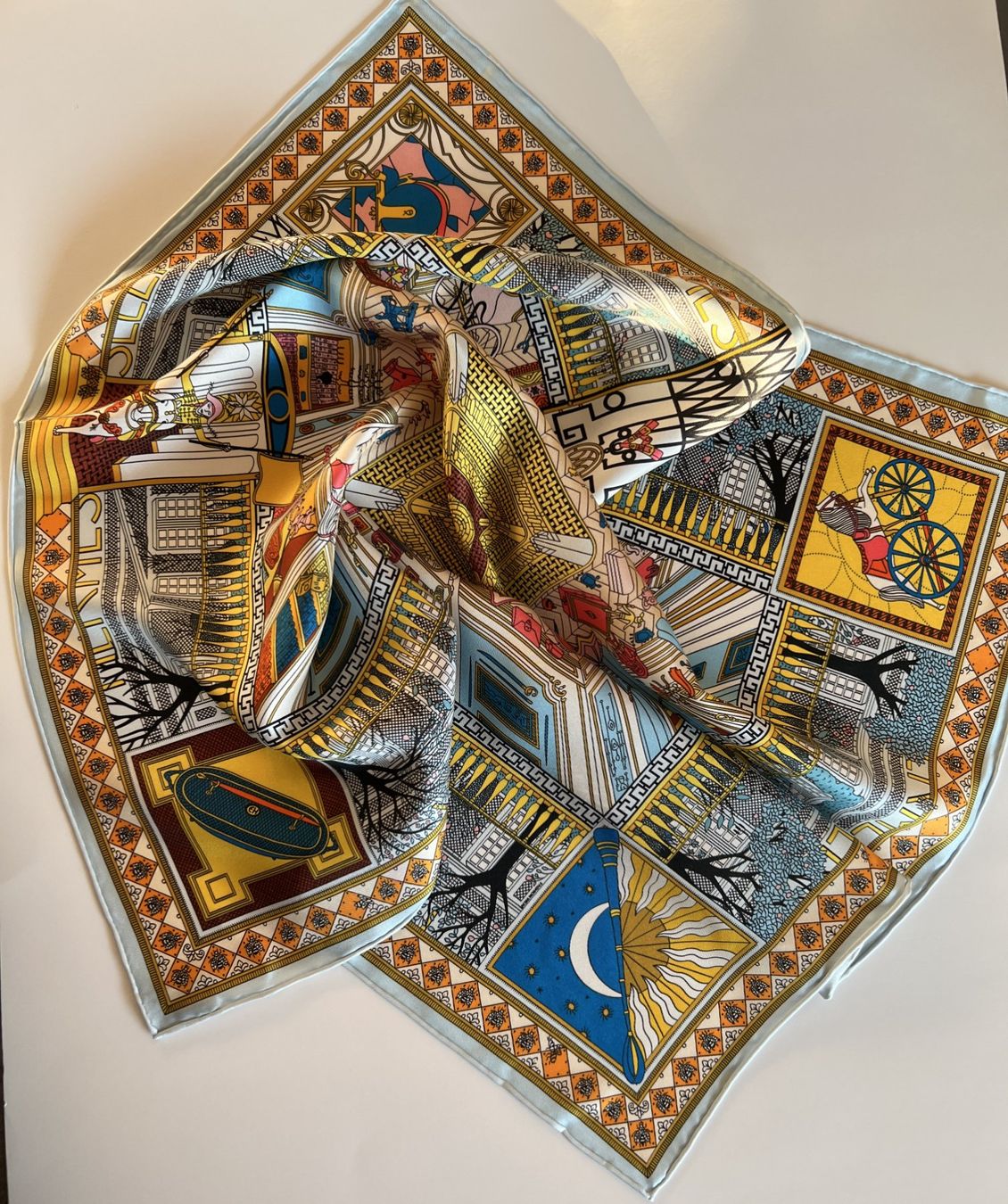 Foulards, Tücher & Schals: NEW 65cm Silk Twill Scarf Luxurious Pattern Carriage & Bugs – Neu und originalverpackt aus Baar von virginiablossoms 8
