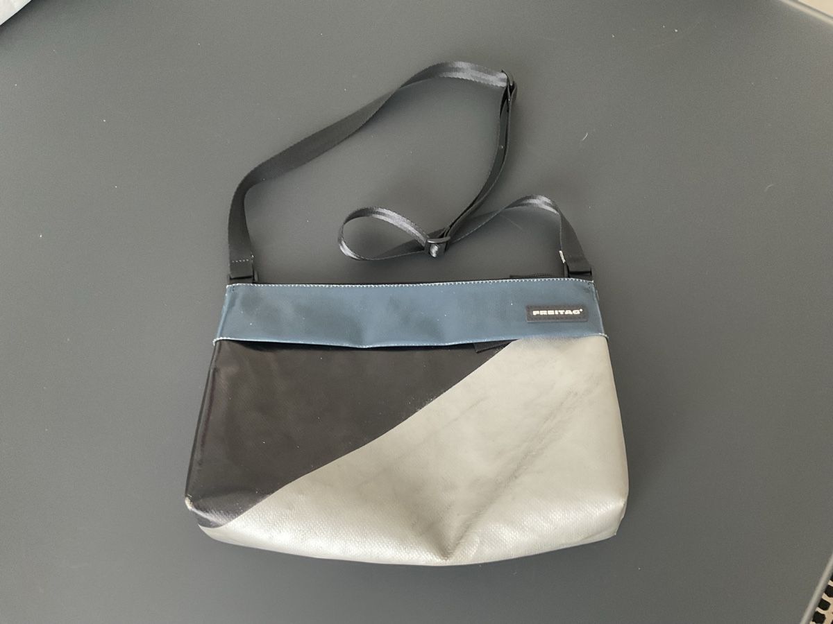 Freitag Borse da donna: Sac Freitag LOU F553 – Usato da Renens Vd venduto da Cm1020 1