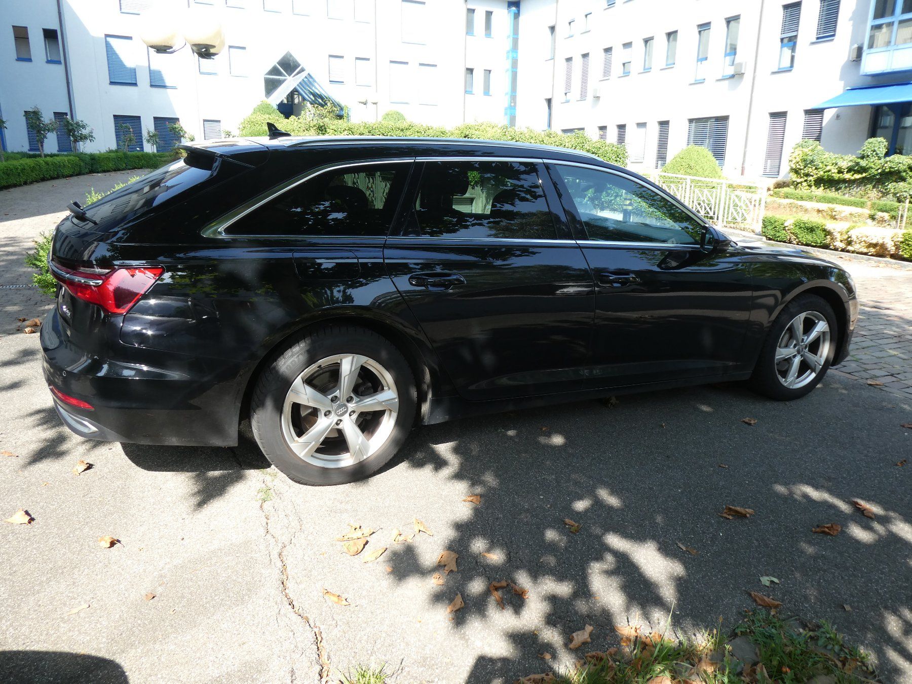 Audi Automobili: Audi A6 AV 40 TDI – Usato da Solothurn venduto da Betreibungsamt_SO 1