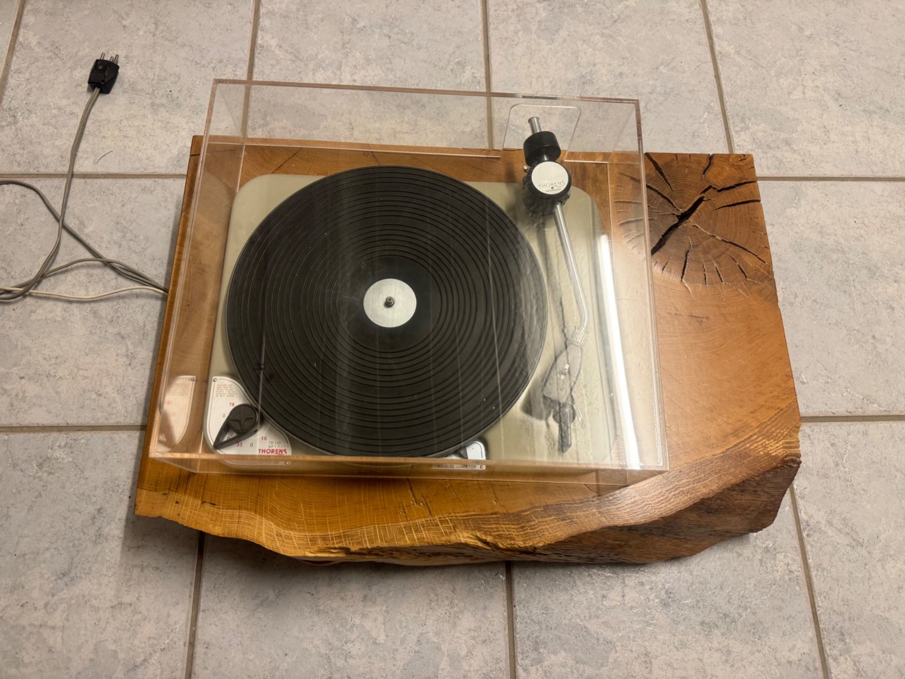 Thorens Giradischi: Thorens TD 135-ein,Vintage,Retro,feiner Klang – Usato da Trimbach venduto da SABO-61 9