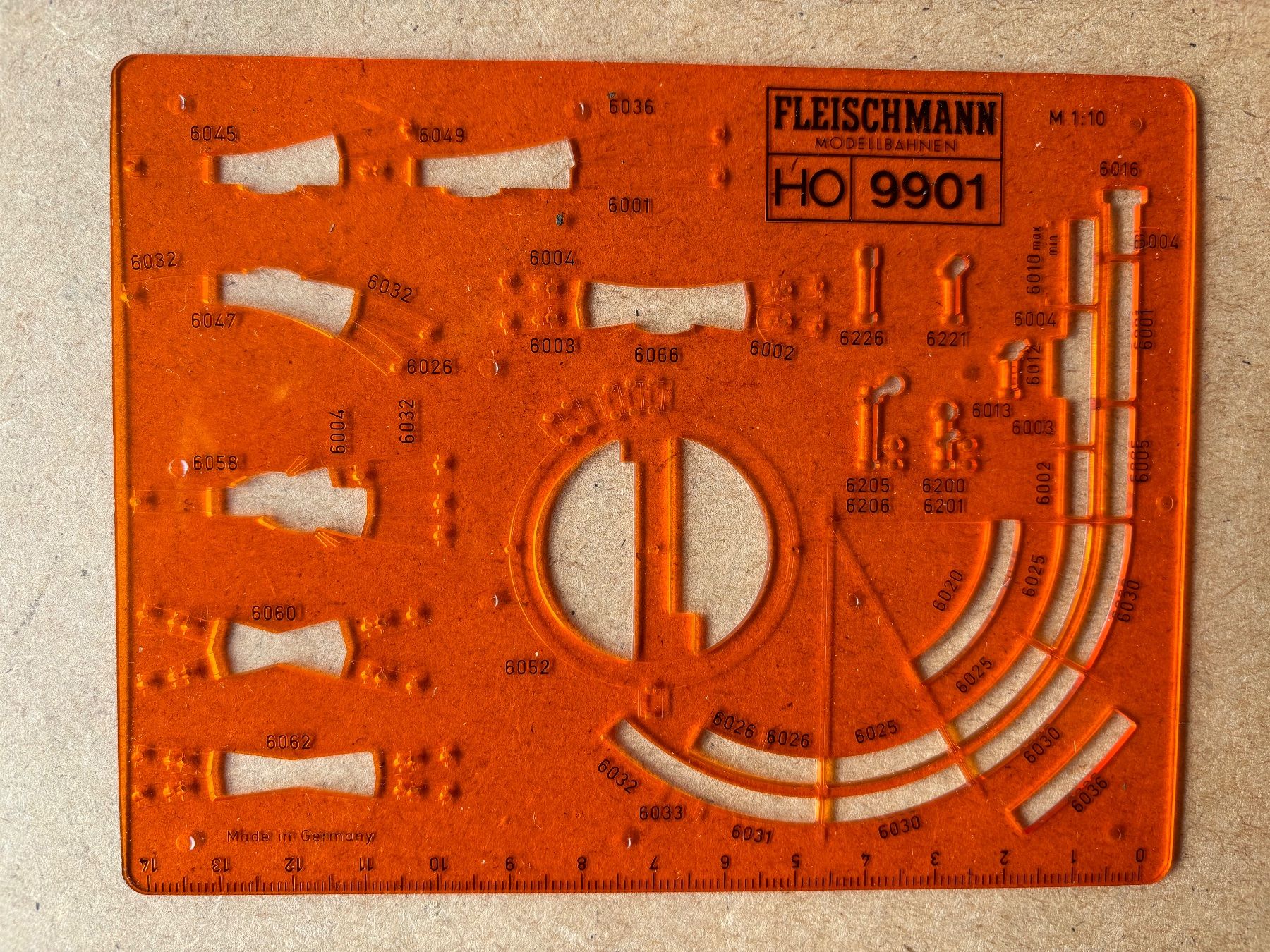 Fleischmann Modellini di ferrovie: Fleischmann 9901 Gleisplanschablone HO – Nuovo (secondo la descrizione) da Hauterive NE venduto da eriamch