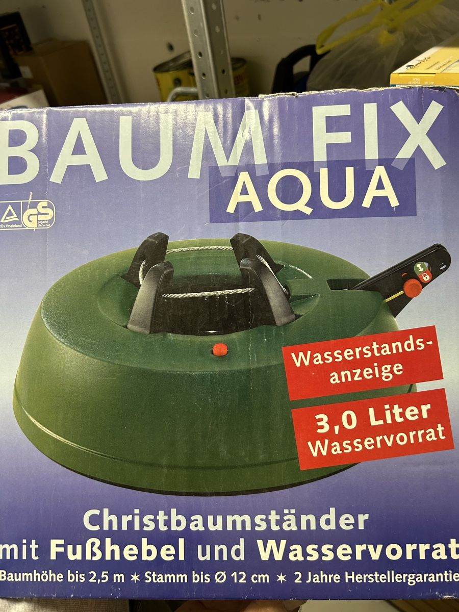Basi per albero di Natale: Weihnachtsbaumständer – Usato da Ehrendingen venduto da Antsche