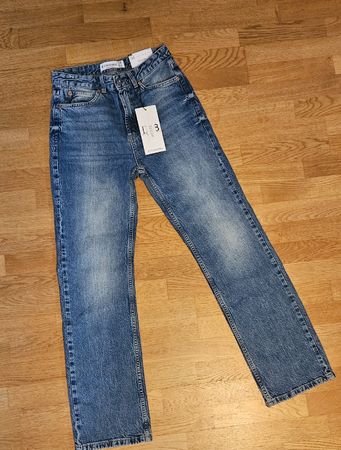 Jeans Stradivarius Straight Gr. 38, Petite