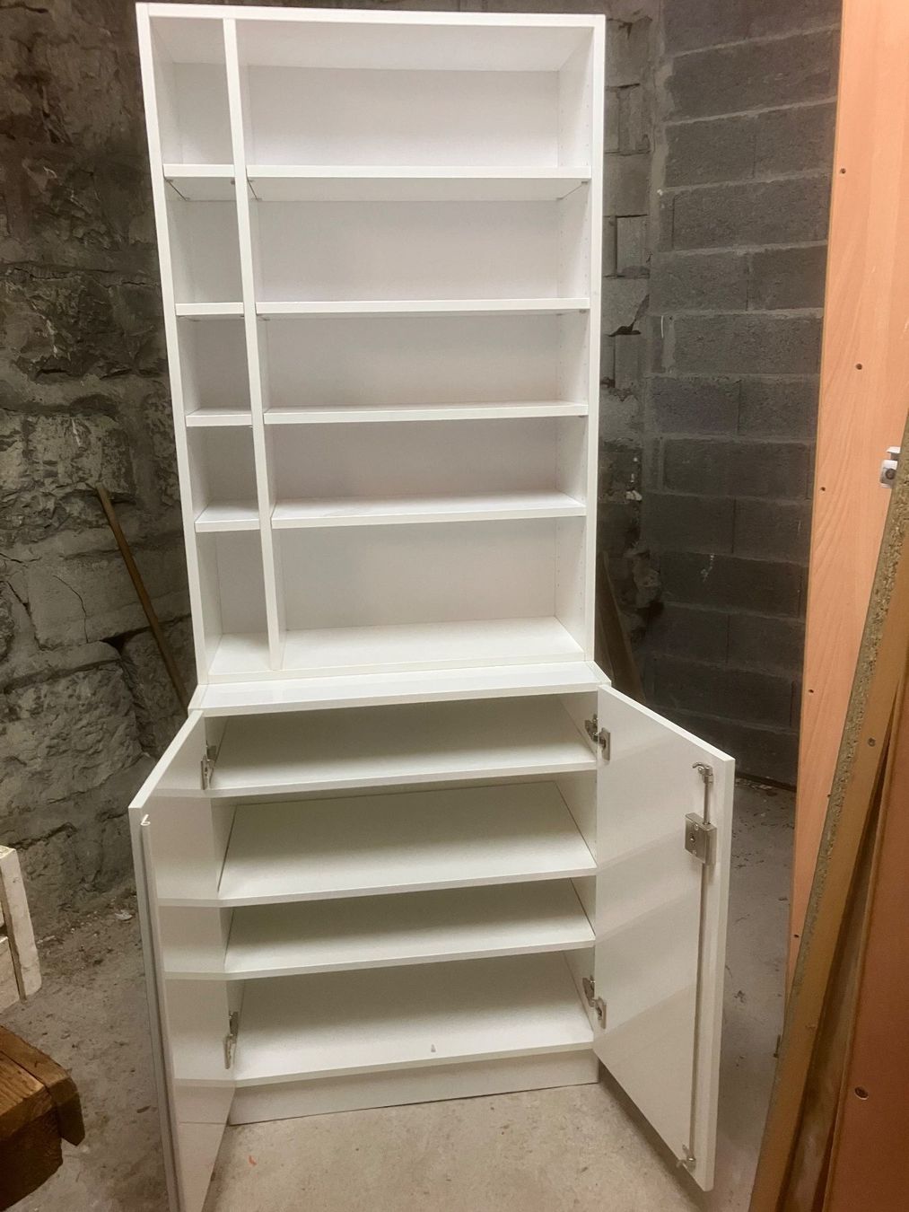 Armadi: Armoire de présentation produits – Usato da Tavannes venduto da dada017 1