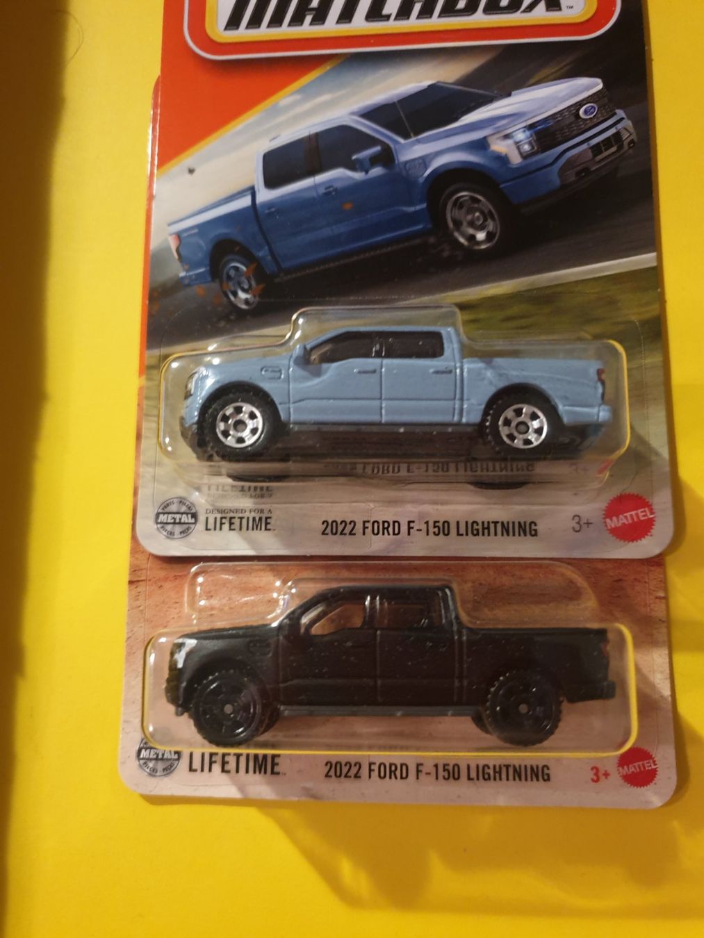 Matchbox Modellini d'auto: 2 x Matchbox 2022 FORD F-150 LIGHTNING – Nuovo e nell'imballaggio originale da Oftringen venduto da Rotor 1