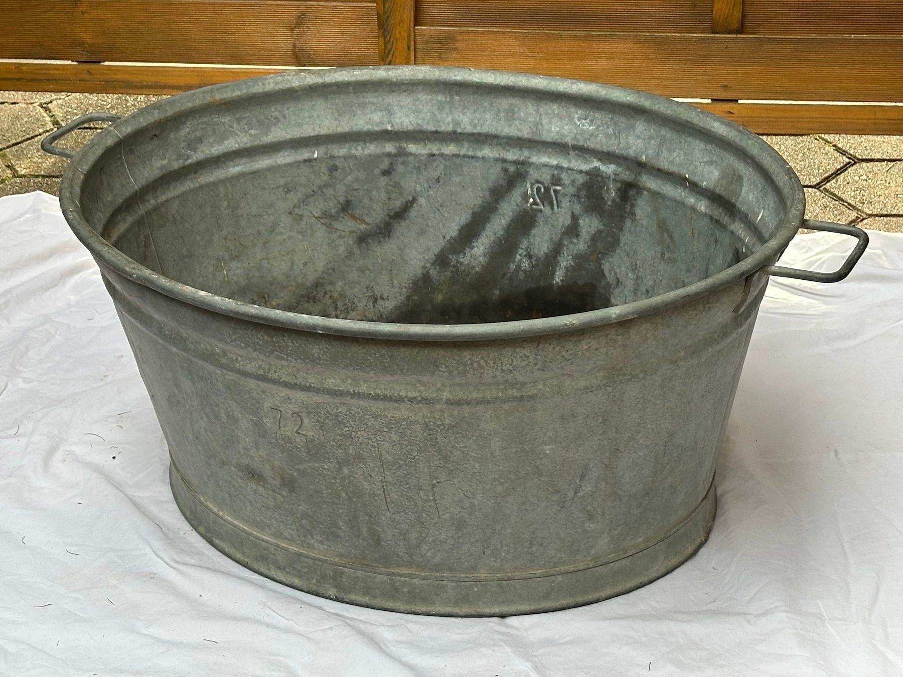 Altre Decorazioni per giardino: Alte Zink Zuber Gelte Eimer Wanne 72 Liter – Usato da Flüelen venduto da Amazona03 4