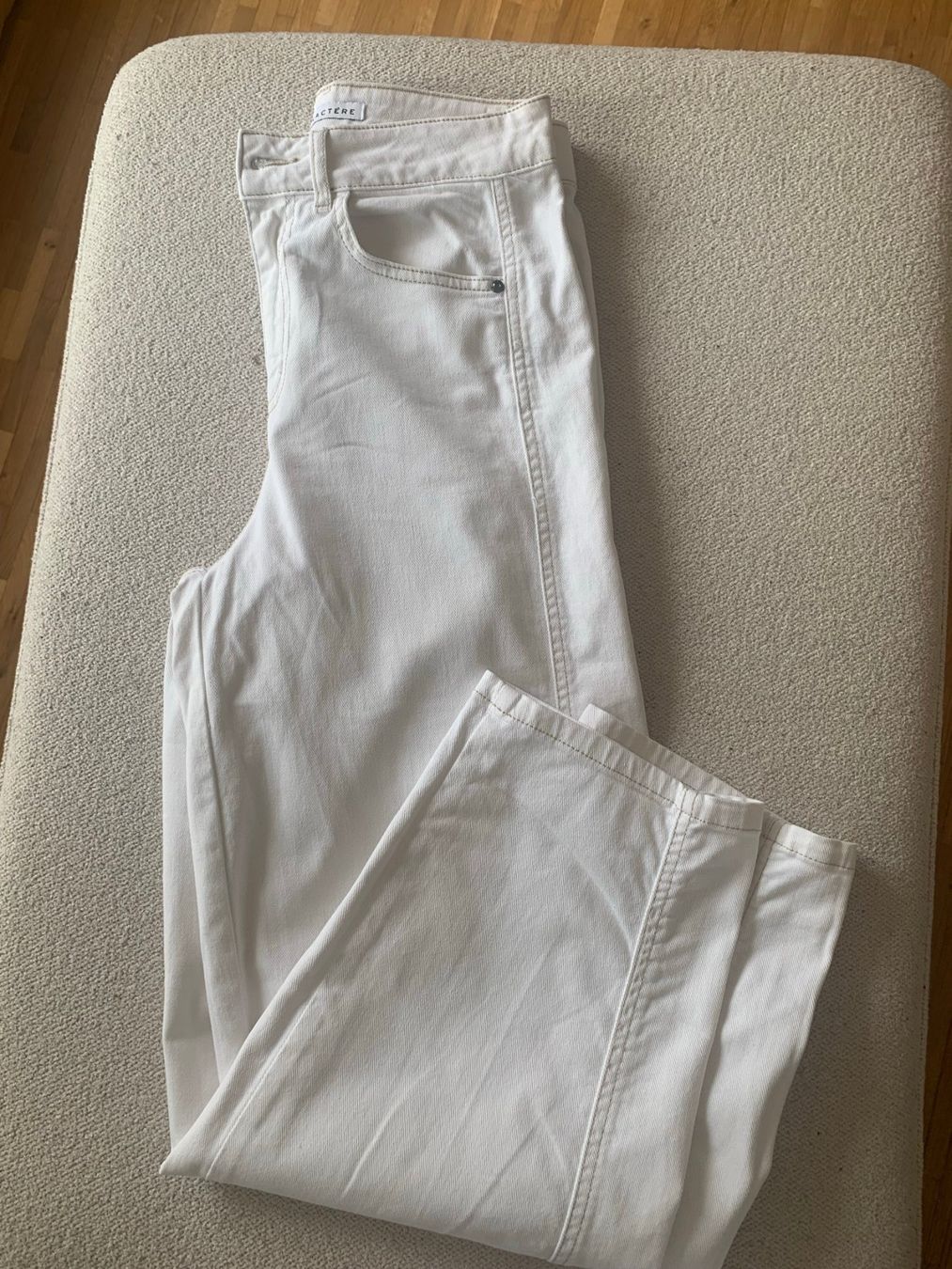Jeans: CARACTERE Jeans Baumwolle – Usato da Stallikon venduto da ulv_k7jj