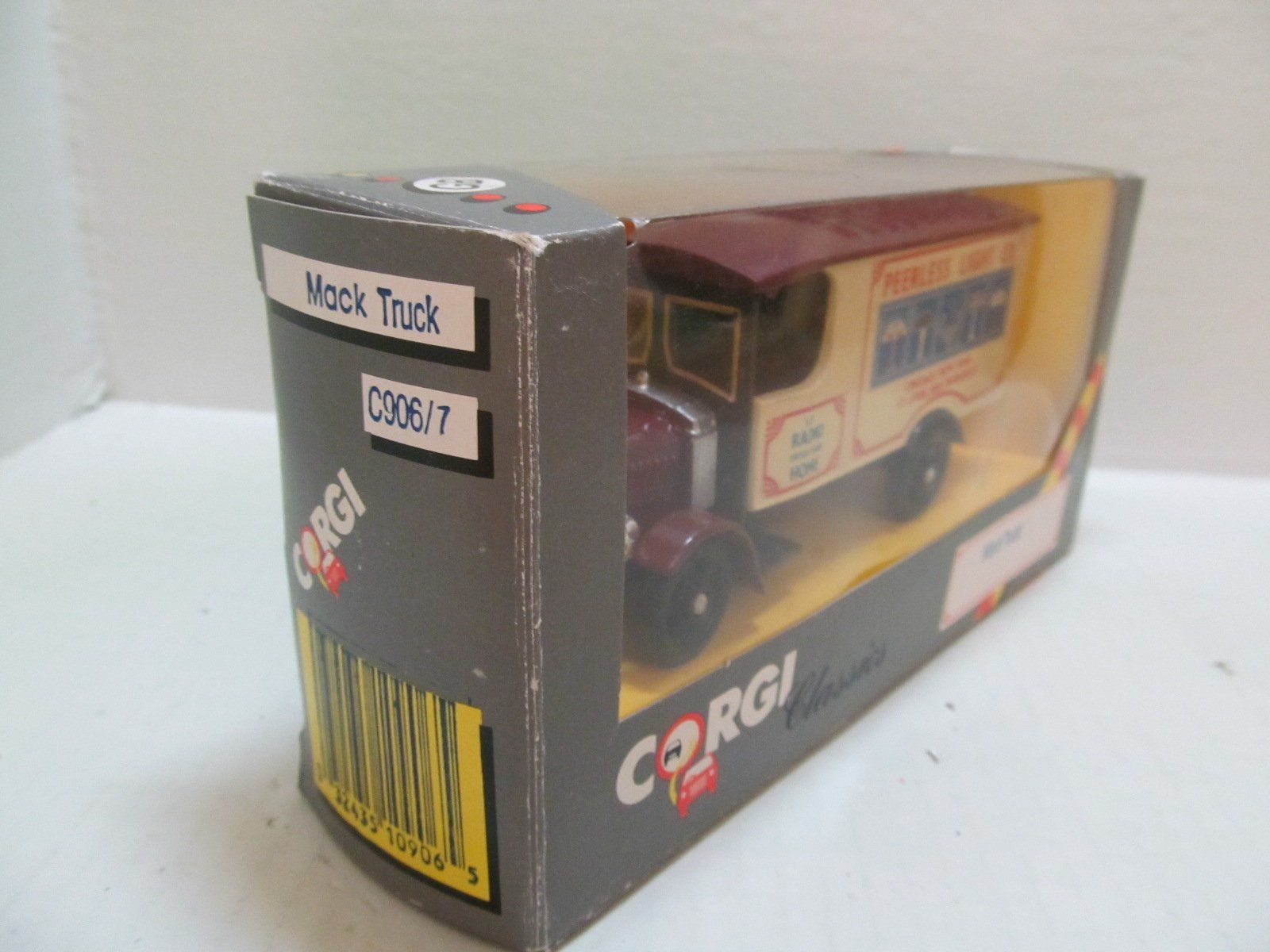 Corgi Toys Kit di modellismo & Modellini statici: MACK TRUCK  CORGI CLASSICS  1996 – Usato da Grueningen venduto da malamut56 6