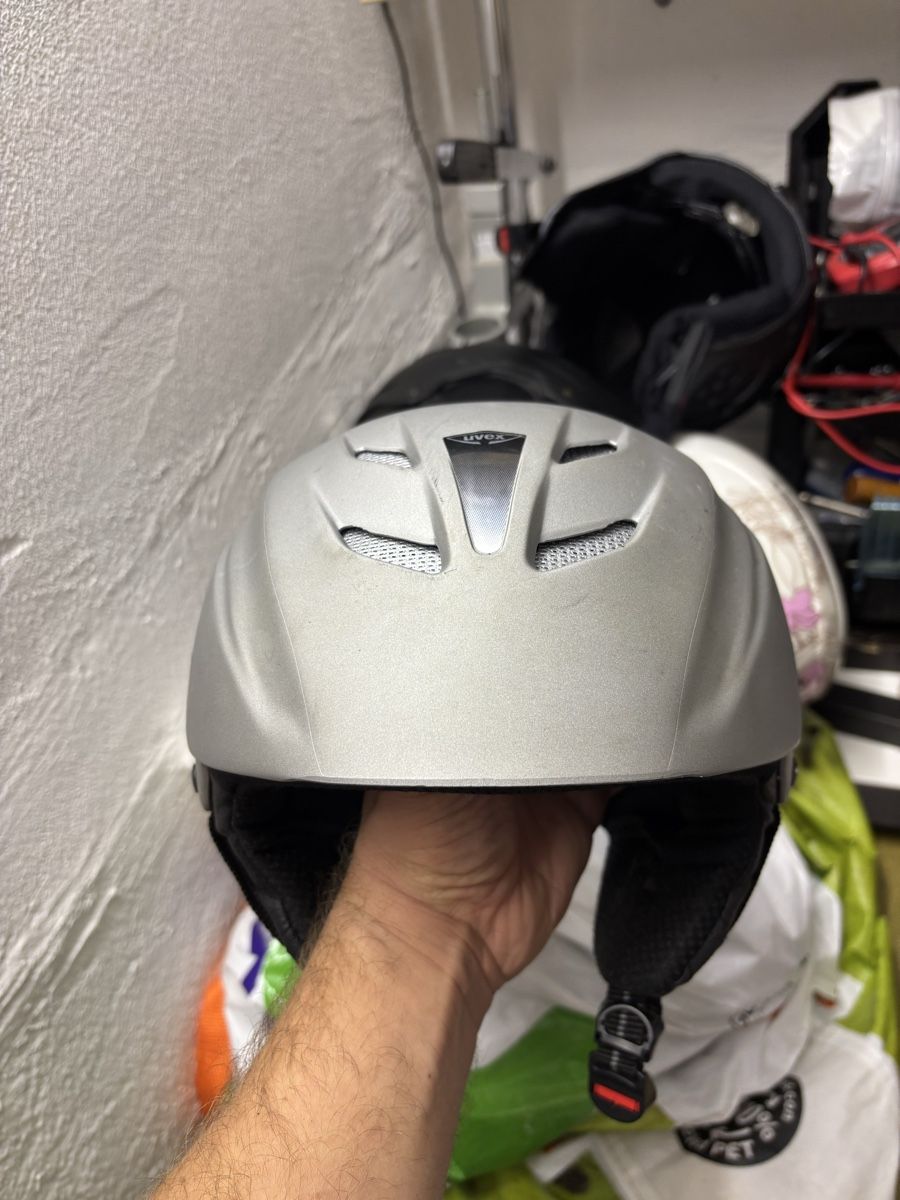 Uvex Caschi: SkiHelm Uvex – Usato da Bern venduto da Alexandro 3