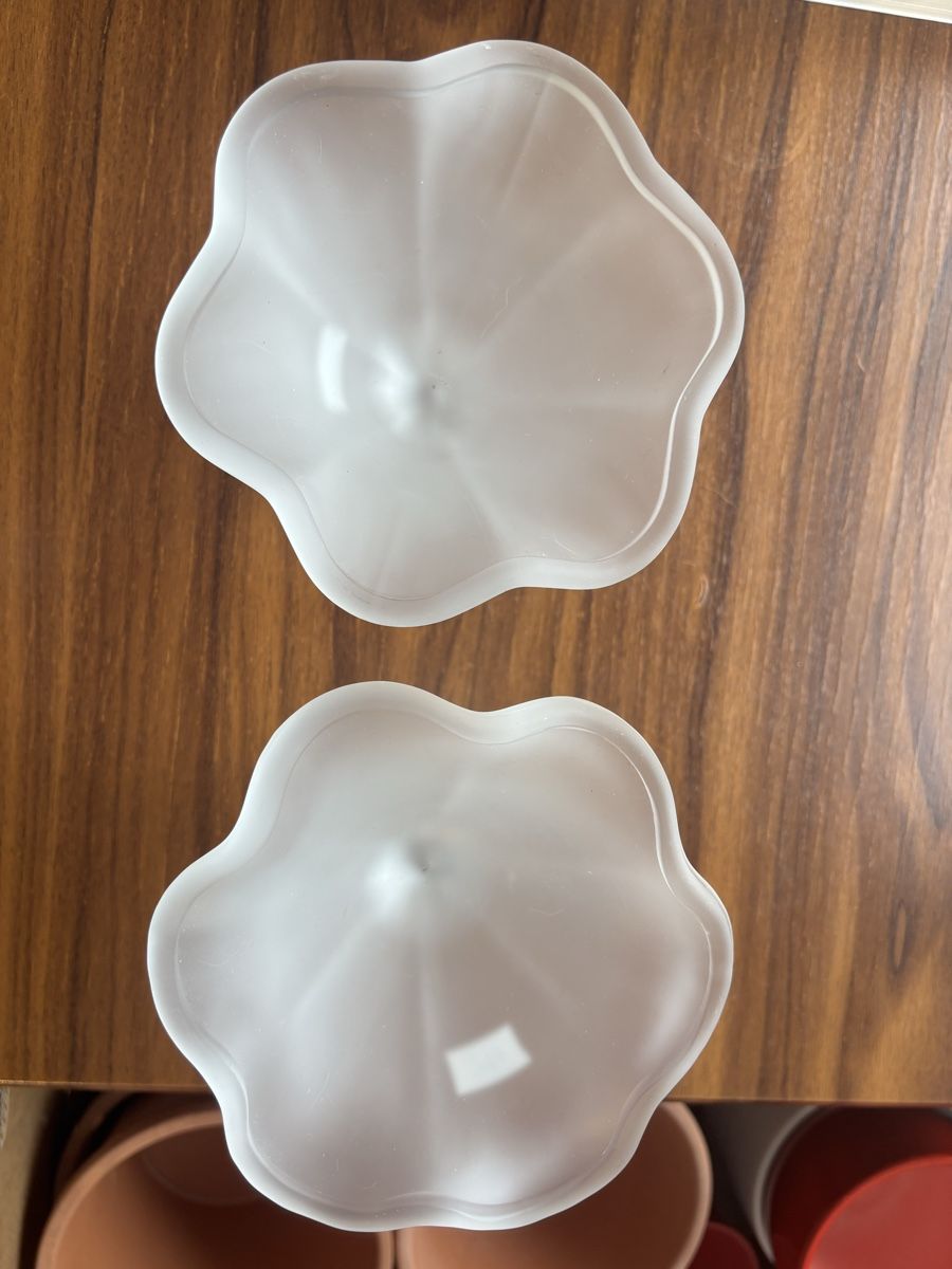 Schalen: 2 Eisgläser mattiert Glas Dessertschalen Set 2 Stuck – Gebraucht aus Siebnen von neb_tt6h 1