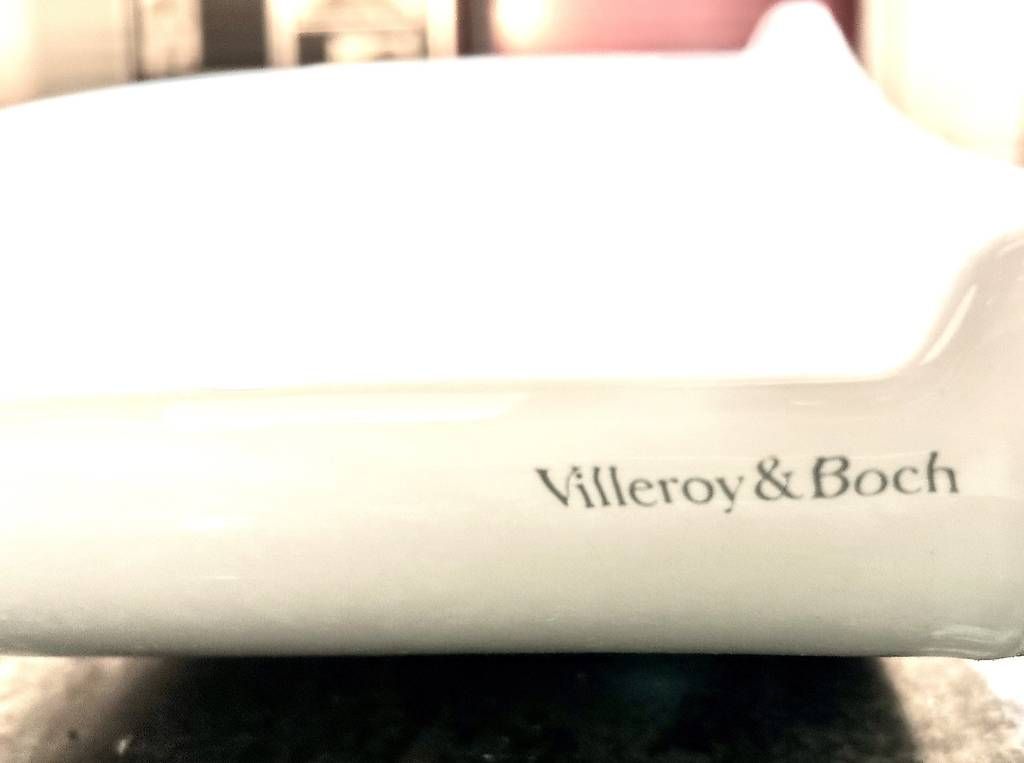 Lavabi & lavandini: Villeroy & Boch Waschtisch oblic – Usato da Oberentfelden venduto da Birkenblatt17 4