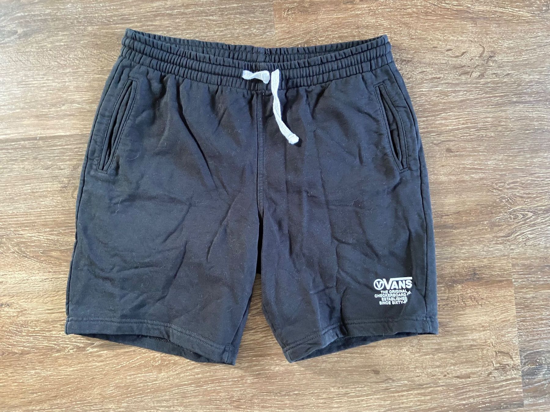 Vans Pantaloni: Vans Shorts Gr. S – Usato da Muttenz venduto da bargain_hunter