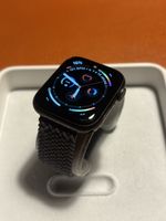 Apple Watch Series 6 GPS et CELLULAR (LTE) 44 mm