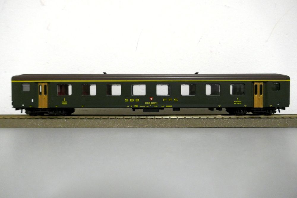 ROCO 4239 SBB Personenwagen EW II, 1. Klasse W2 (Gebraucht) in ...