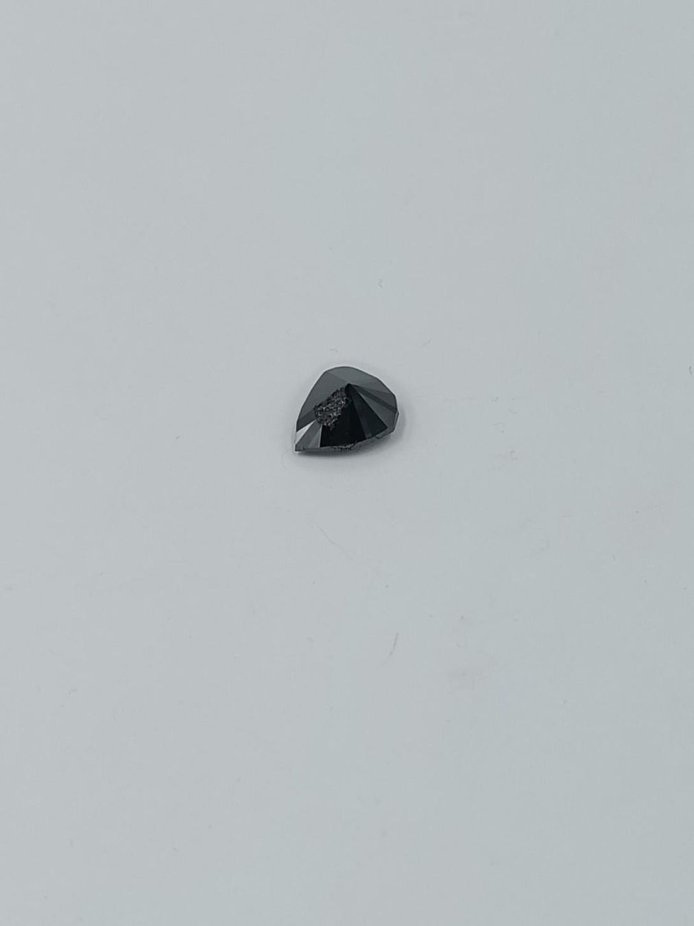 Pietre preziose: 1 SCHWARZER DIAMANT, 8.46 CT. – Usato da Luzern venduto da EdiGem 5