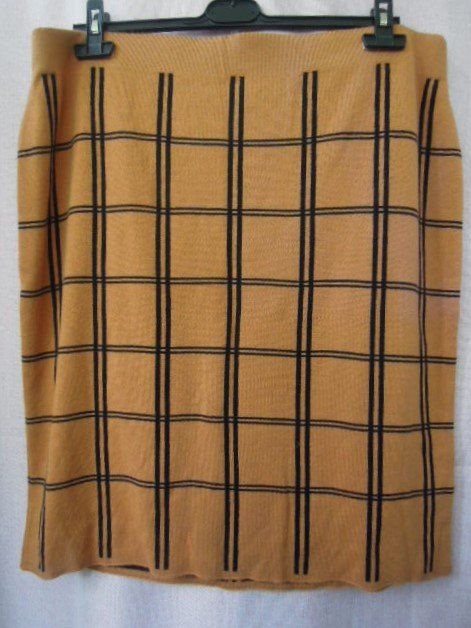 Röcke: Gr. 48 BPC Strickrock Farbe COGNAC-SCHWARZ – Gebraucht aus Basel von frau.sommerwind
