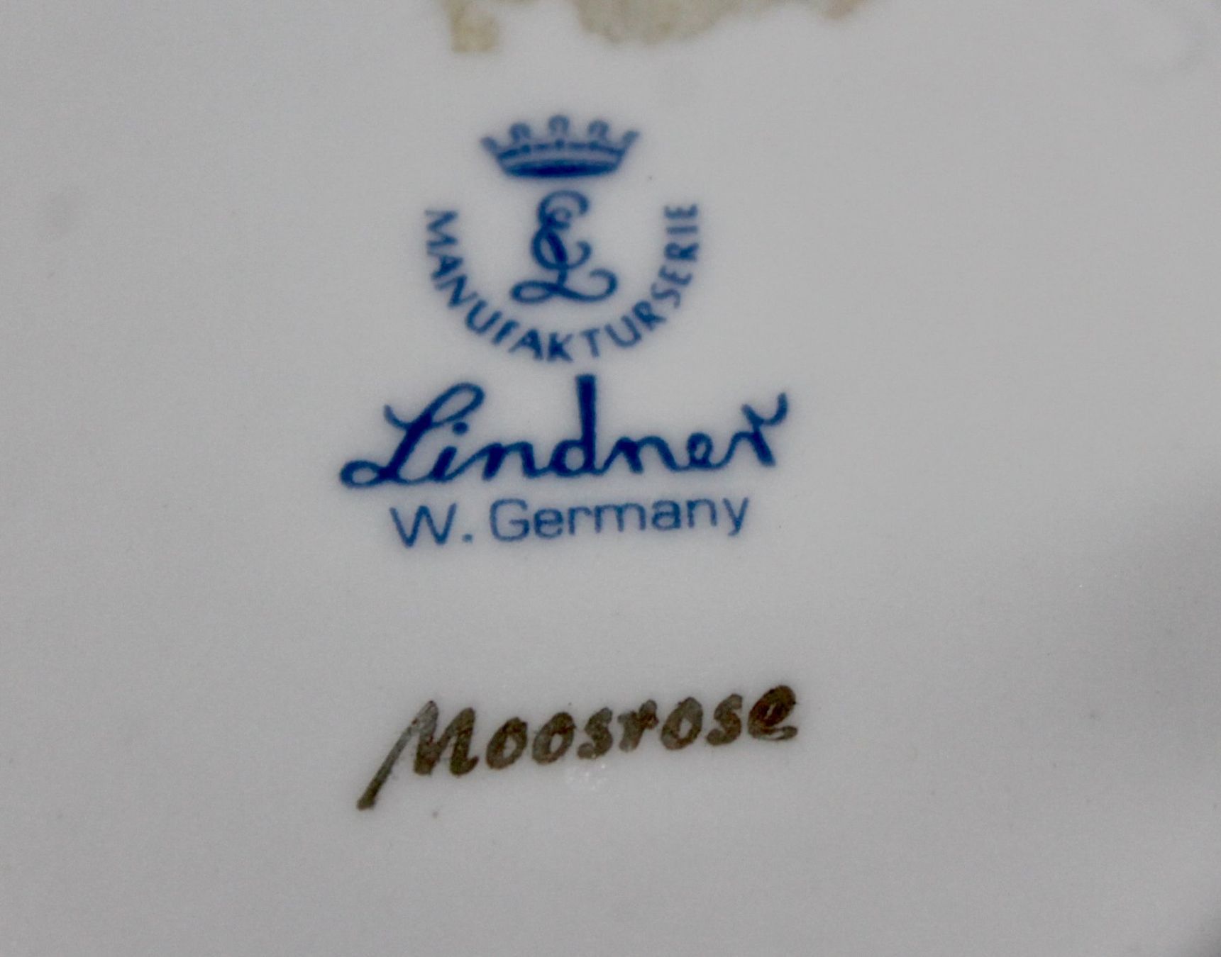 Lindner Ciotole: Antikes Schälchen mit Rosenmalerei, Goldrand – Usato da Kirchlindach venduto da hekilida 4
