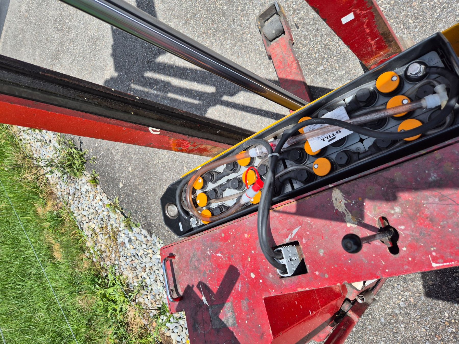 Linde Carrelli elevatori e a forche: Deichselstapler Ameise mit Vollfreihub 3 METER – Usato da Steffisburg venduto da Forkliftpower 6