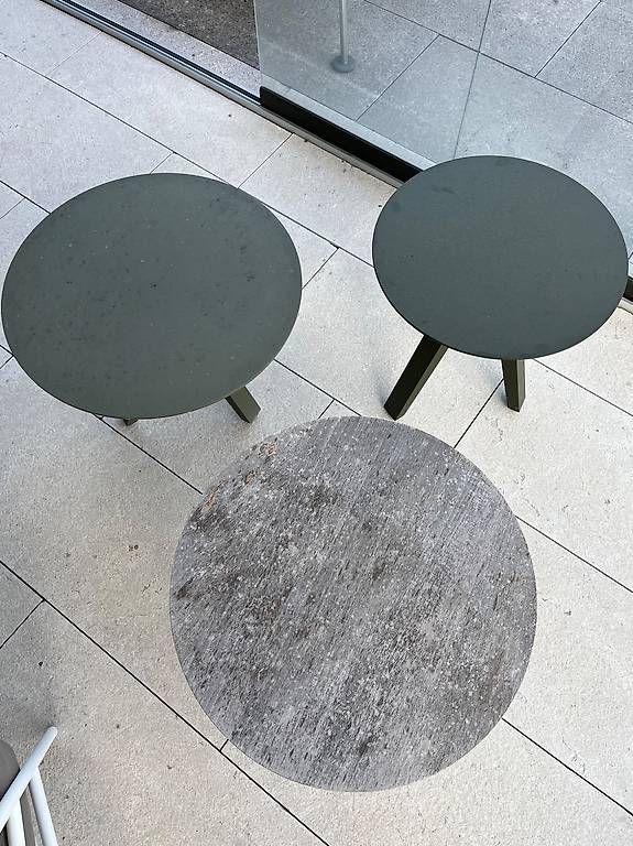 Tische: 3 Stylish outdoor coffee/side tables – Gebraucht aus Oberwil BL von AGALLI1972 3
