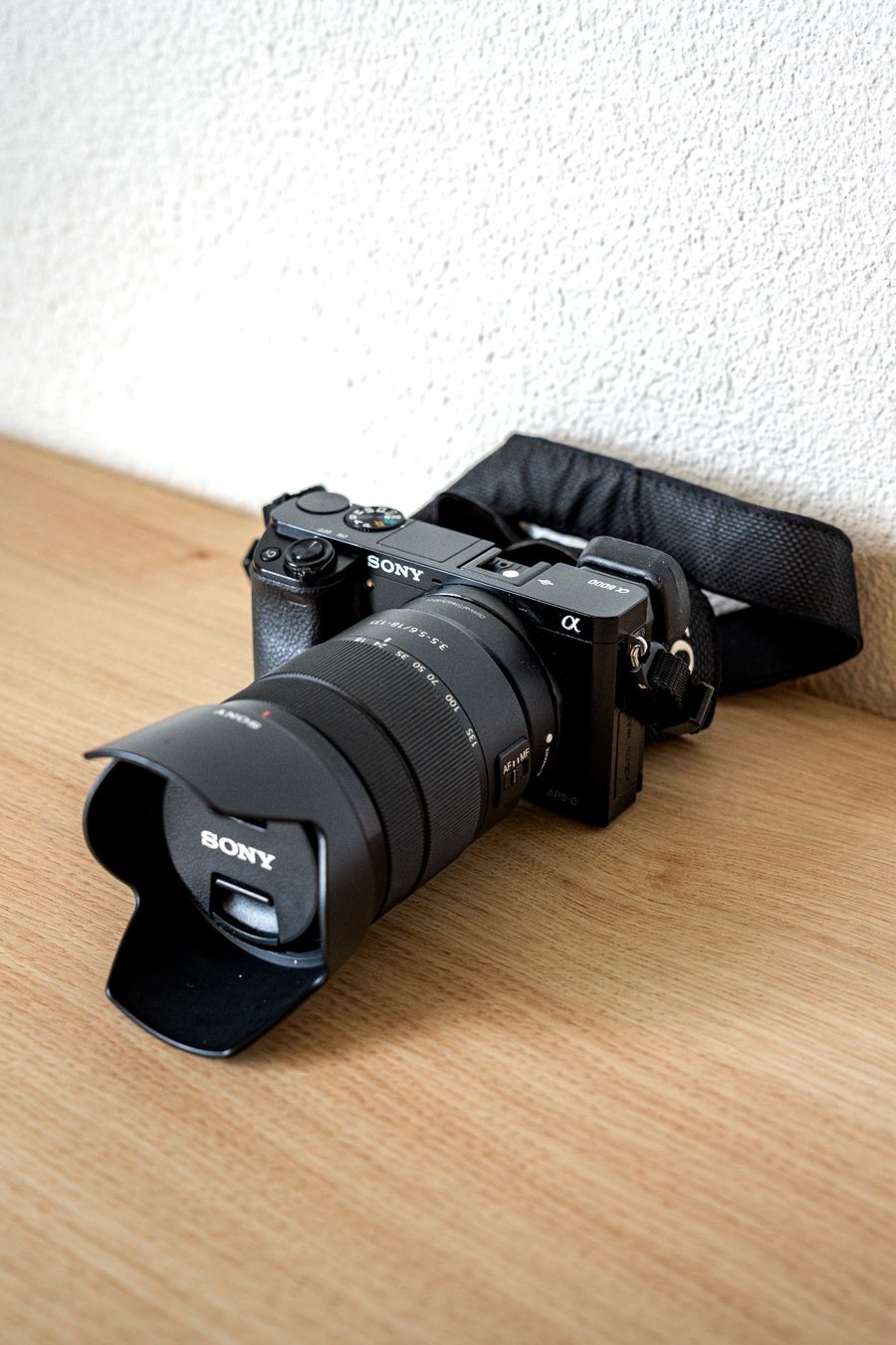 Sony Fotocamera: Sony A6000 + Sony 3.5-5.6/18-135mm – Usato da Rickenbach b. Wil venduto da Salsch 2