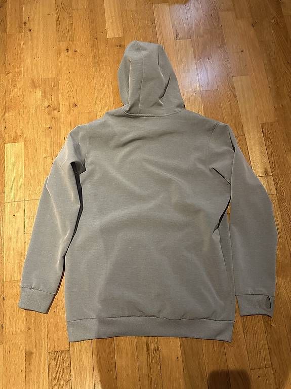 Maglioni & Felpe: Adidas Pullover  – Usato da Wichtrach venduto da Larsson93 1