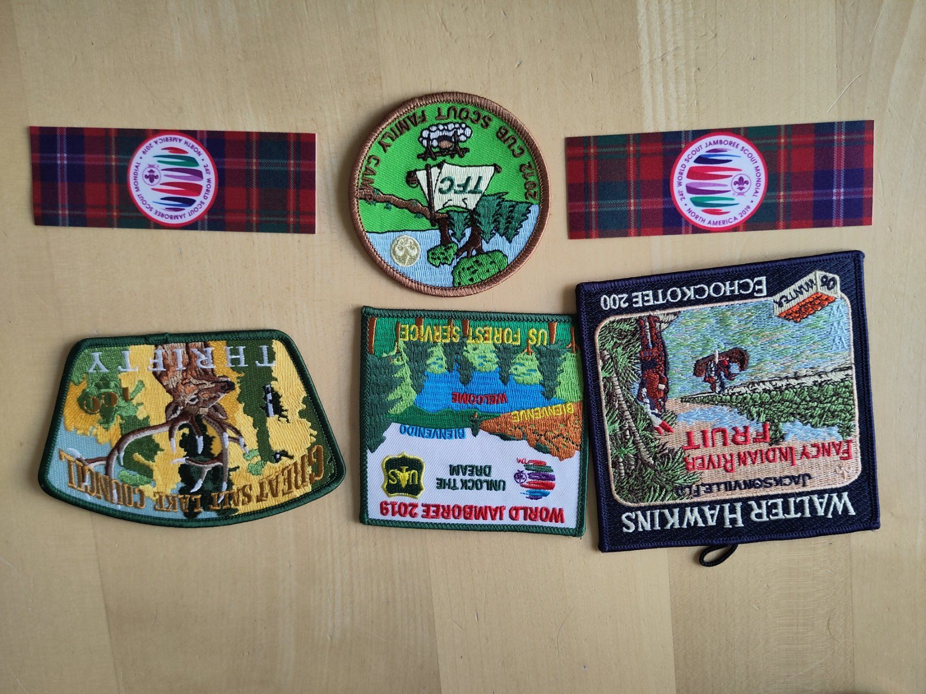 Placchette & Badge: Pfadi Kravatten und Badges – Nuovo (secondo la descrizione) da Zürich venduto da mar_2cbd 4