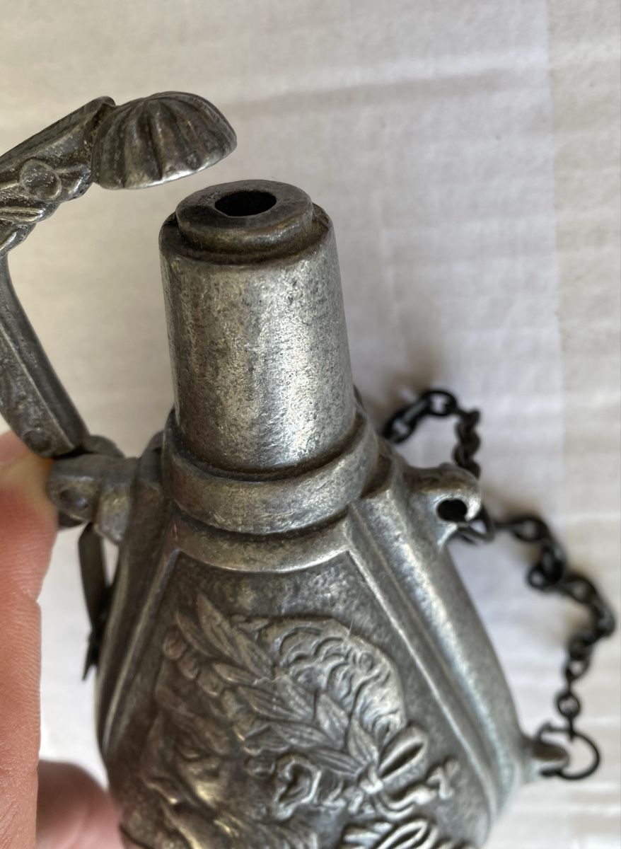 Bottiglie: Pulverflasche mit Kette – Nuovo (secondo la descrizione) da Allschwil venduto da Deal_Tiger99 2