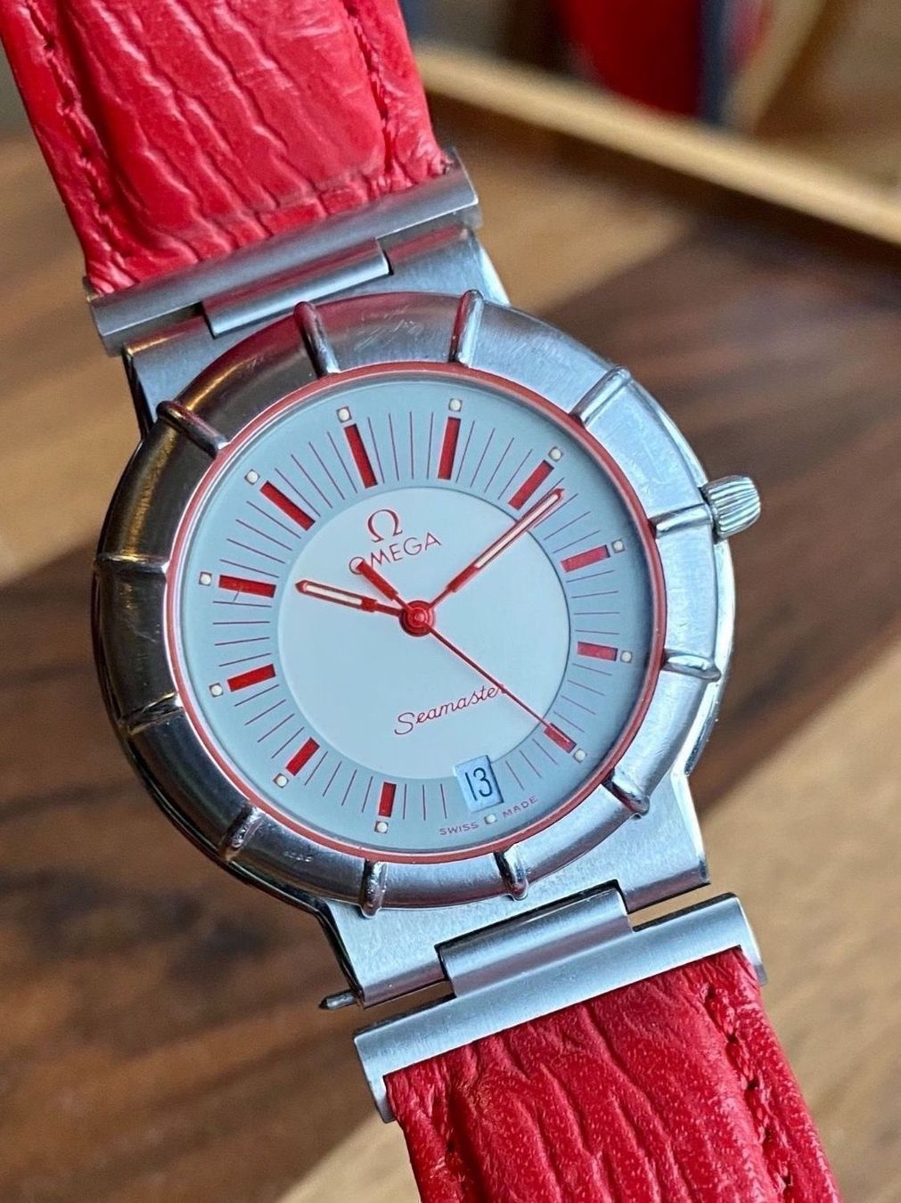 Omega Orologi: 😍 Omega Seamaster Date Lady Red 😍 – Usato da Morges venduto da thetimebureau