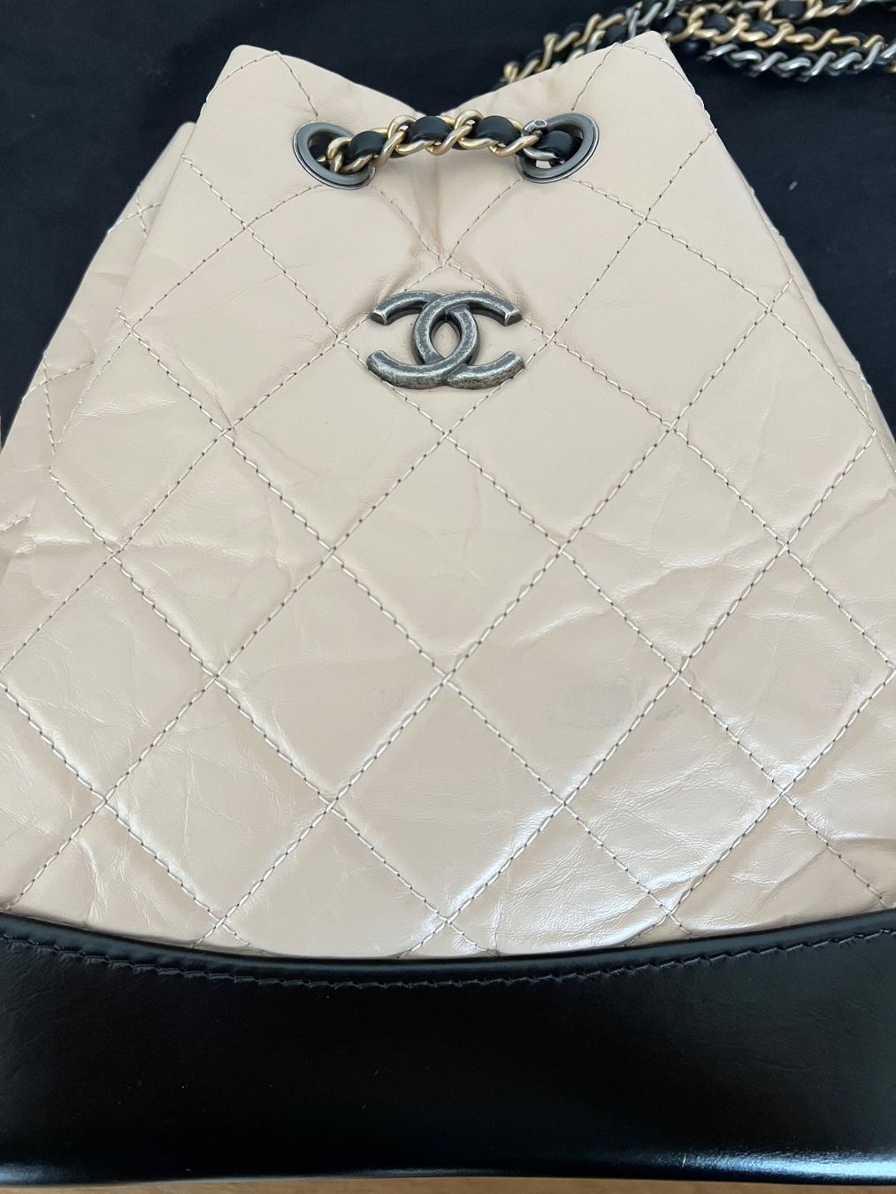 Chanel Zaini: CHANEL Gabrielle Small Backpack - top gepflegt – Usato da Worblaufen venduto da Isi84B 6