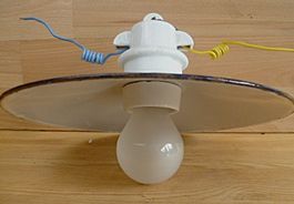 Hof-, Keller-, Stall-, Stubenlampe
