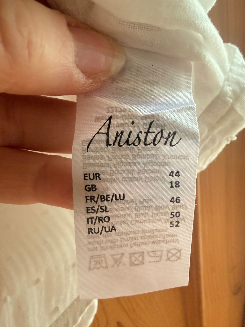 Blusen: Weisse Bluse – Neu (gemäss Beschreibung) aus Mastrils von Laura8sevilla 5