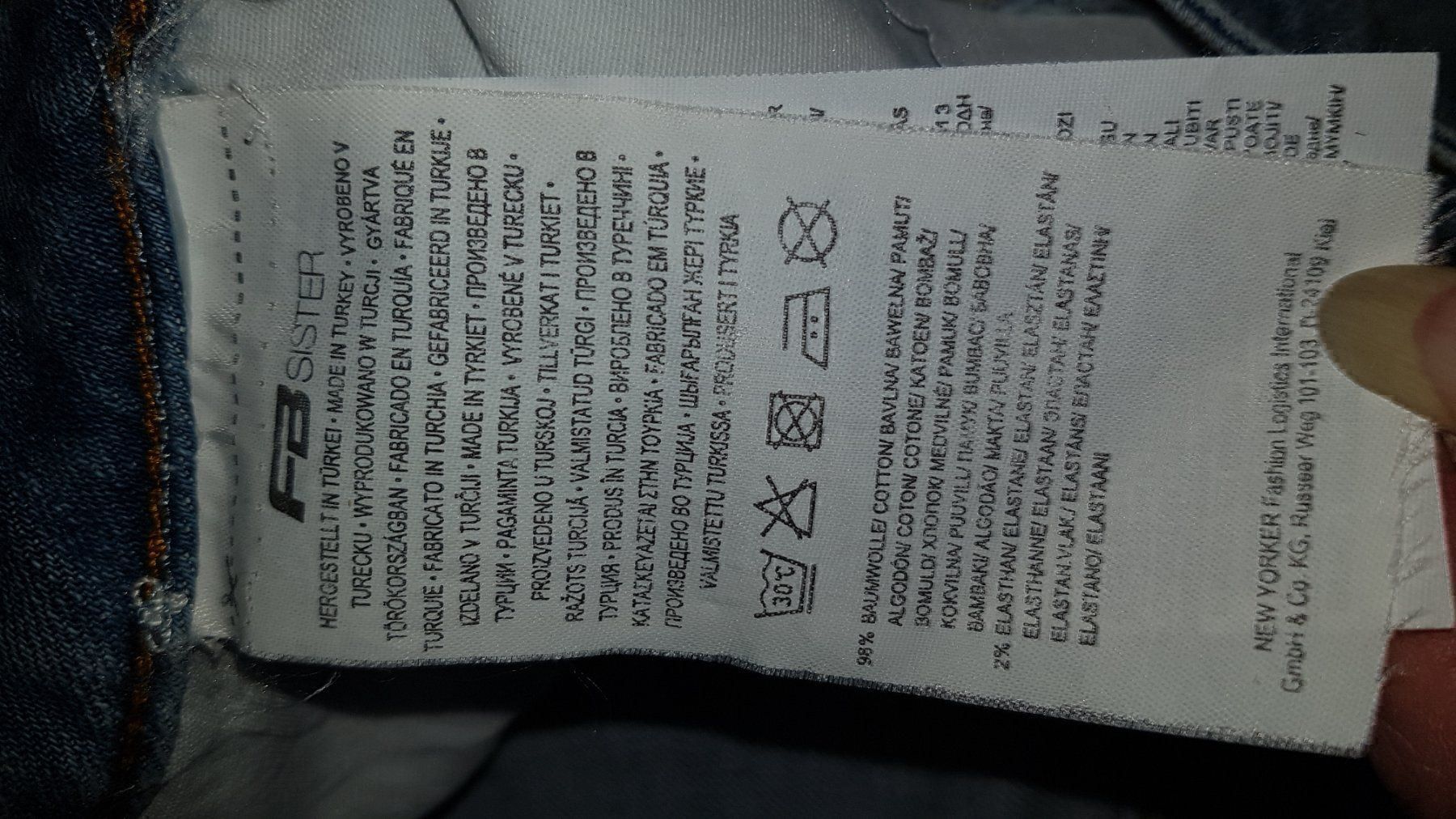 Jeans: FB Sister jeans w26 ca 36 L9 – Nuovo (secondo la descrizione) da Schwarzenburg venduto da Flamingo07 1