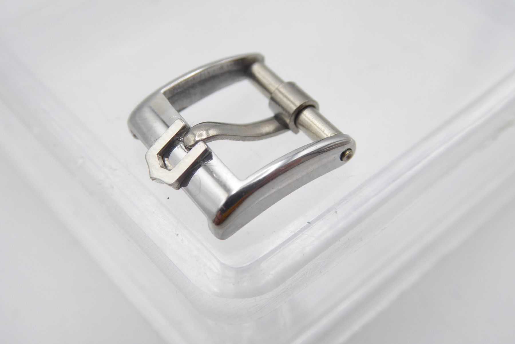 Universal Genève Uhren: Universal Geneve Steel buckle 11mm – Neu (gemäss Beschreibung) aus Geneve von adr_xk6n