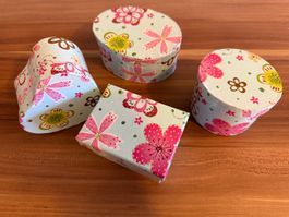 4 Deko-Boxen mit Blumenmuster, ideal als Geschenkboxen