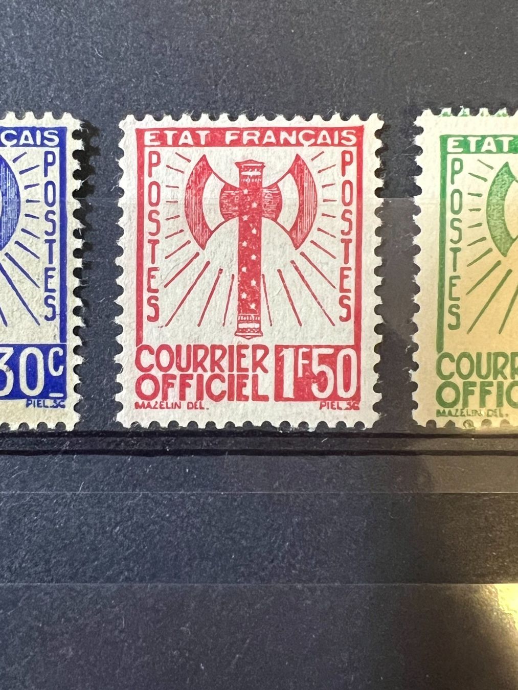 Tous les timbres: 6 Francisques Timbres de Service 1943 – D'occasion à Lausanne par ffhoud 3